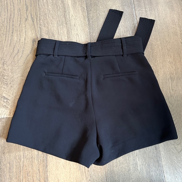 Aritzia Wilfred Tie Dress Shorts - Picture 3 of 3